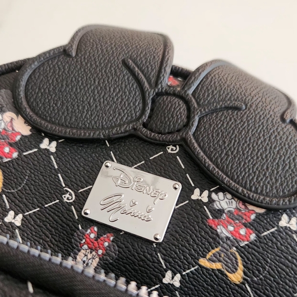 Disney Minnie Mouse Mini black backpack in like new condition! - Picture 2 of 13